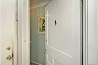 163/165 Lincoln Avenue, Rockville Centre, NY 11570 - Photo 25