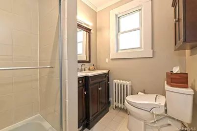 163/165 Lincoln Avenue, Rockville Centre, NY 11570 - Photo 19