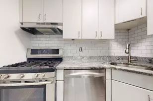 67-39 Clyde St, Forest Hills, NY 11375 - Photo 7