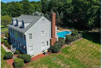 8 Menayas Court, Washingtonville, NY 10992 - Photo 3