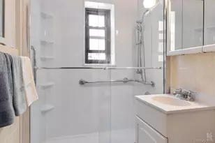 34-10 94th St, Jackson Heights, NY 11372 - Photo 15