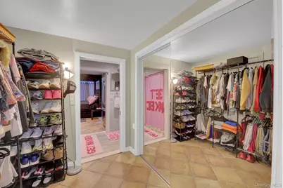 4 Seneca Drive, Commack, NY 11725 - Photo 7