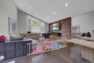 4 Seneca Dr, Commack, NY 11725 - Photo 3