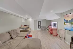 4 Seneca Dr, Commack, NY 11725 - Photo 11