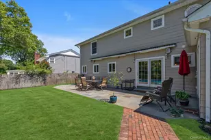 13 Darby Pl, Glen Head, NY 11545 - Photo 25