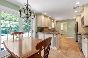 13 Darby Pl, Glen Head, NY 11545 - Photo 9