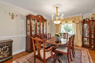 13 Darby Pl, Glen Head, NY 11545 - Photo 5