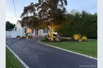 953 Karshick Street, Bohemia, NY 11716 - Photo 33