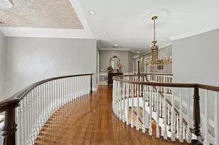 48 Tammys Ln, Syosset, NY 11791 - Photo 11