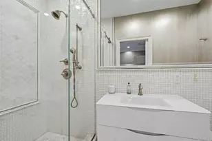 48 Tammys Ln, Syosset, NY 11791 - Photo 15