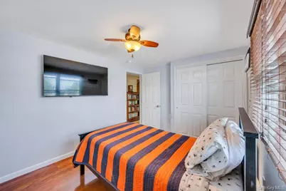 66 Vincent Road, Hicksville, NY 11801 - Photo 19
