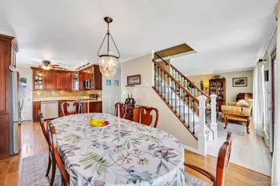 66 Vincent Road, Hicksville, NY 11801 - Photo 13