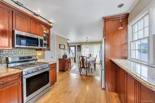 66 Vincent Rd, Hicksville, NY 11801 - Photo 3
