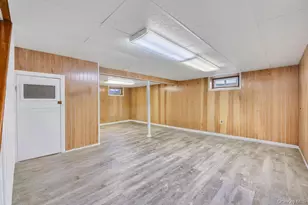 66 Vincent Rd, Hicksville, NY 11801 - Photo 25