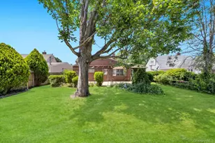 53 Bridle Ln, Hicksville, NY 11801 - Photo 23