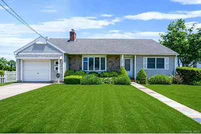 398 Clocks Boulevard, Massapequa, NY 11758 - Photo 1