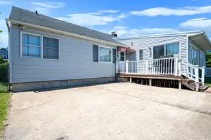 398 Clocks Blvd, Massapequa, NY 11758 - Photo 15