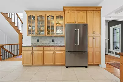 6 Thunder Road, Miller Place, NY 11764 - Photo 19