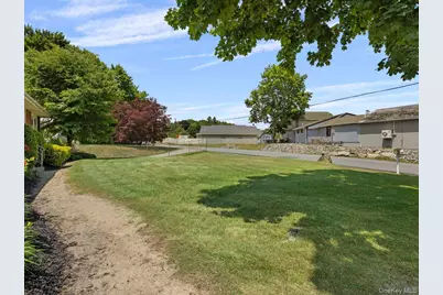 105 S Chapel Hill Road, Highland, NY 12528 - Photo 33