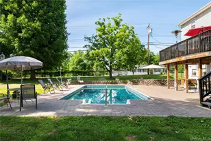 31 Briarwood Dr, Wappingers Falls, NY 12590 - Photo 5