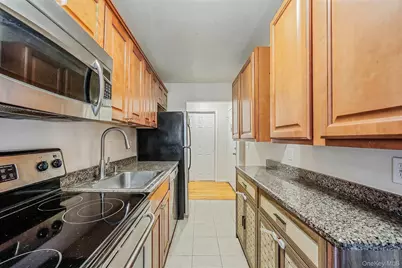 2453 Union Blvd #24a, Islip, NY 11750 - Photo 7