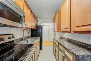 2453 Union Blvd, Islip, NY 11750 - Photo 7