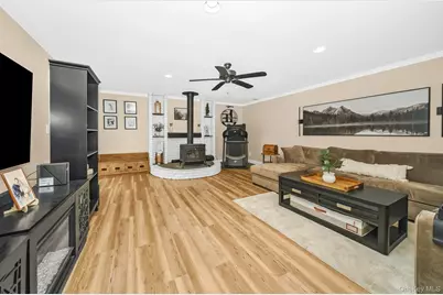 2 Michael Avenue, Bellport, NY 11713 - Photo 13
