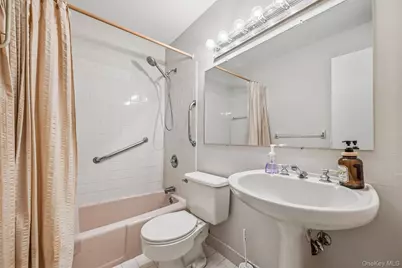 42 Sandy Brook Drive, Spring Valley, NY 10977 - Photo 21