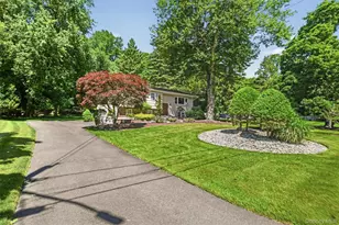 42 Sandy Brook Dr, Spring Valley, NY 10977 - Photo 3