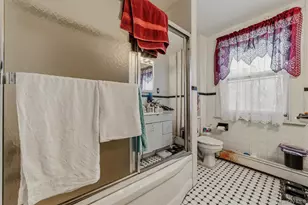 132 Webster Ave, Yonkers, NY 10701 - Photo 15