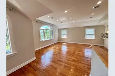 249-11 147th Road #2nd Floor, Rosedale, NY 11422 - Photo 5