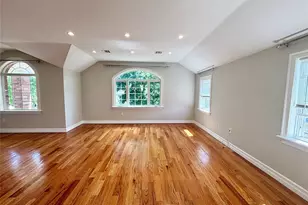 249-11 147th Rd, Rosedale, NY 11422 - Photo 3