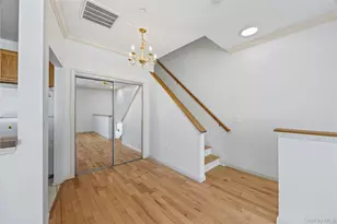 123 Heron Ln, Bronx, NY 10473 - Photo 7
