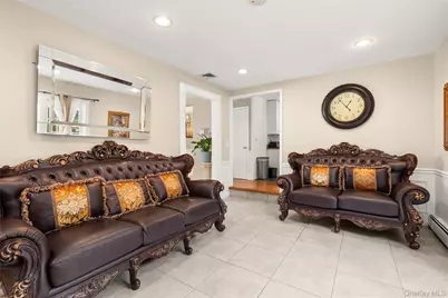 24 Walnut Street, Coram, NY 11727 - Photo 5