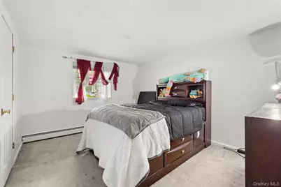 24 Walnut Street, Coram, NY 11727 - Photo 17