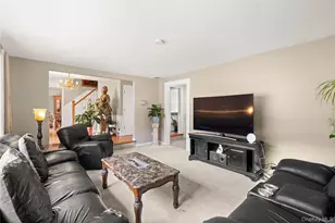 24 Walnut St, Coram, NY 11727 - Photo 9
