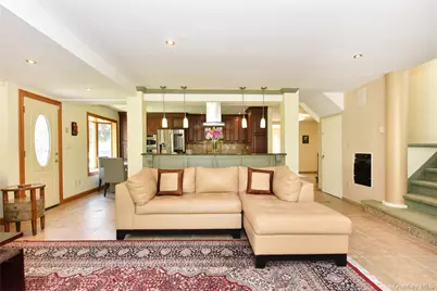 3 Joy Drive, Manhasset Hills, NY 11040 - Photo 13