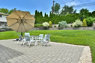 3 Joy Drive, Manhasset Hills, NY 11040 - Photo 43