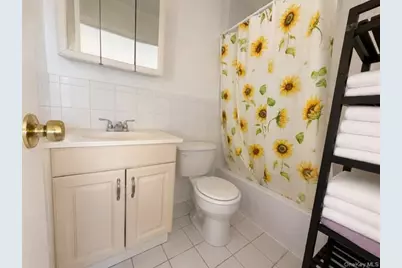 262 Davis Avenue, Bronx, NY 10465 - Photo 11