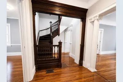 205 E Prospect Avenue, Mount Vernon, NY 10550 - Photo 13