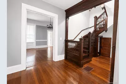 205 E Prospect Avenue, Mount Vernon, NY 10550 - Photo 7
