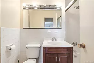 70-25 Yellowstone Blvd, Forest Hills, NY 11375 - Photo 19