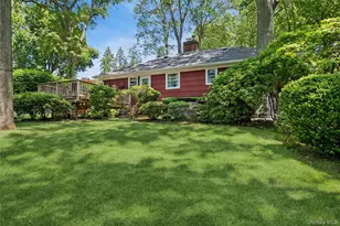 12 Regent Pl, Huntington, NY 11743 - Photo 7