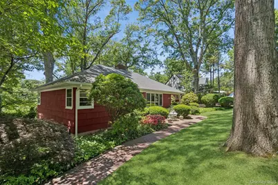 12 Regent Place, Huntington, NY 11743 - Photo 3