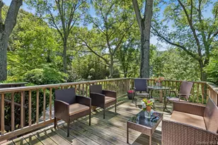 12 Regent Pl, Huntington, NY 11743 - Photo 9