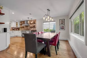 117 Soundview Dr, Port Washington, NY 11050 - Photo 5