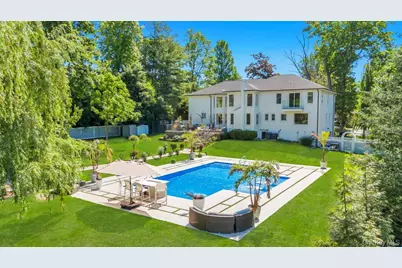 37 Wilmington Drive, Melville, NY 11747 - Photo 5