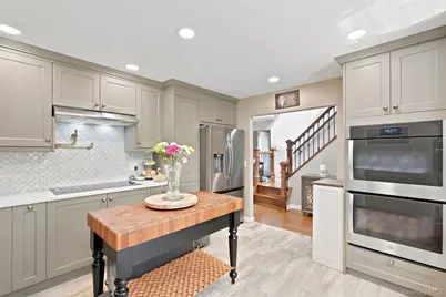 17 Lower Road, Smithtown, NY 11787 - Photo 9