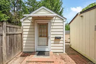 845 Karshick St, Bohemia, NY 11716 - Photo 25