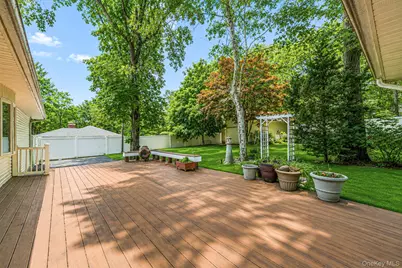 61 Ledgewood Drive, Smithtown, NY 11787 - Photo 27
